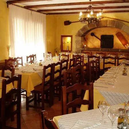 Restaurante El Horno לה פואבלה דה ואלורדה